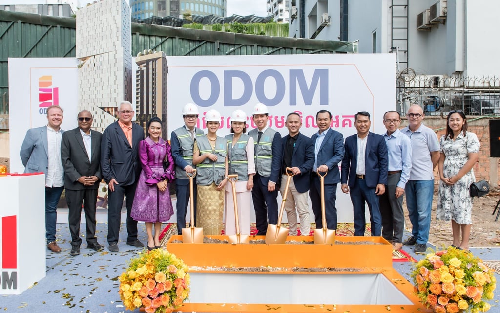 Odom board members and distinguished guests attend the groundbreaking ceremony announcing the Odom luxury development. Photo: SNAPP.media