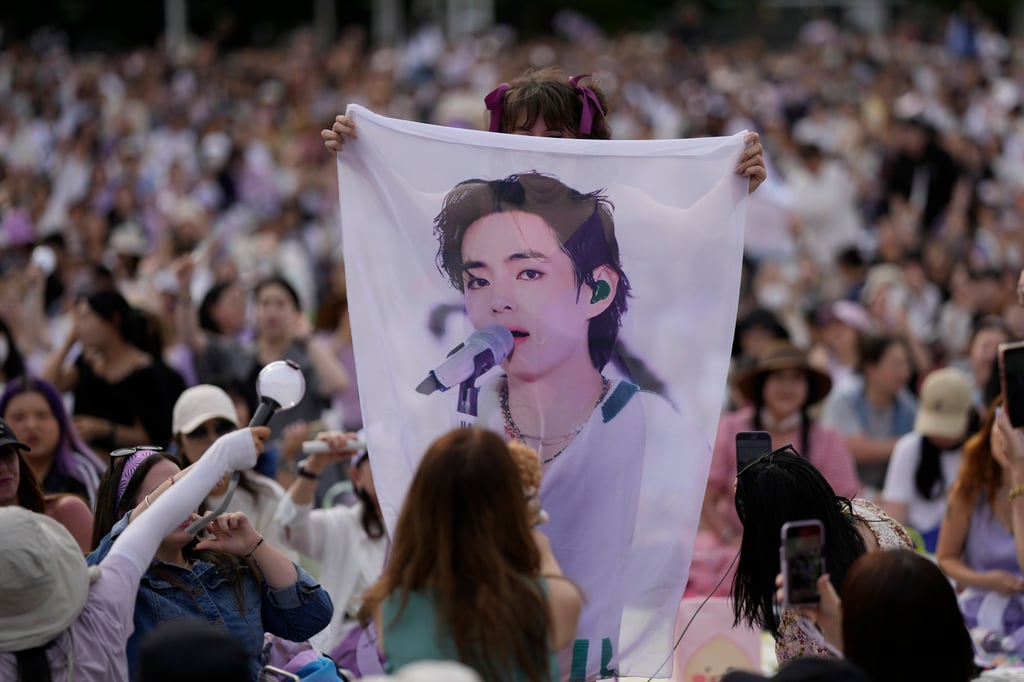 At least 150,000 BTS fans pack Seoul park to celebrate K-Pop