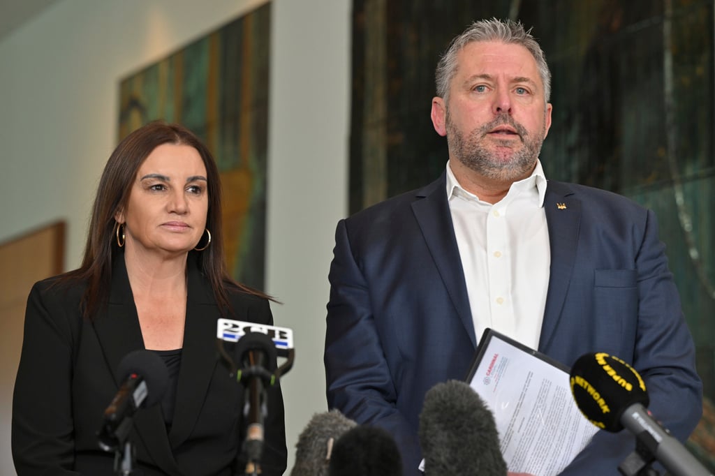 Senator Jacqui Lambie (left) and lawyer Glenn Kolomeitz want the ICC to investigate what the Australian military commanders knew about war crime allegations in Afghanistan. Photo: AP Senator Jacqui Lambie (left) and lawyer Glenn Kolomeitz want the ICC to investigate what the Australian military commanders knew about war crime allegations in Afghanistan. Photo: AP