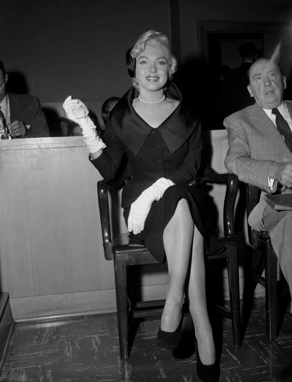 Marilyn Monroe’s sassy outfits in funereal black made a bold statement during her divorce hearings. Photo: Getty Images