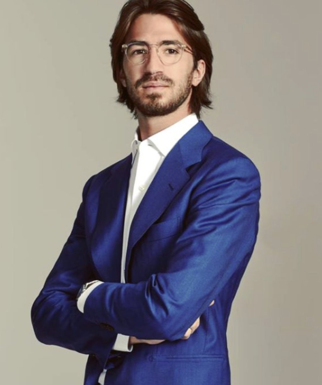 Leonardo Maria Del Vecchio has billions from his late father. Photo: @leonardo_mdv/Instagram