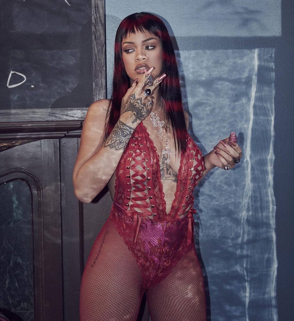 Meet Hillary Super the new CEO of Rihanna s Savage X Fenty the former Anthropologie Group exec has been in fashion for 30 years worked at Guess American Eagle and Gap and loves