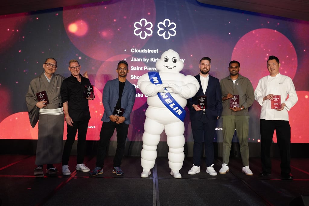 Representatives of the six Singapore restaurants awarded two Michelin stars in the Michelin Guide Singapore 2023 on stage at the June 27 ceremony to unveil the new edition. Photo: Michelin Representatives of the six Singapore restaurants awarded two Michelin stars in the Michelin Guide Singapore 2023 on stage at the June 27 ceremony to unveil the new edition. Photo: Michelin