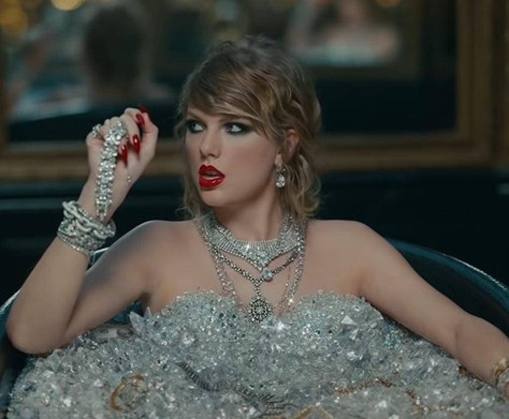Taylor Swift bathes in a bathtub full of bling for her “Look What You Made Me Do” video. Photo: YouTube