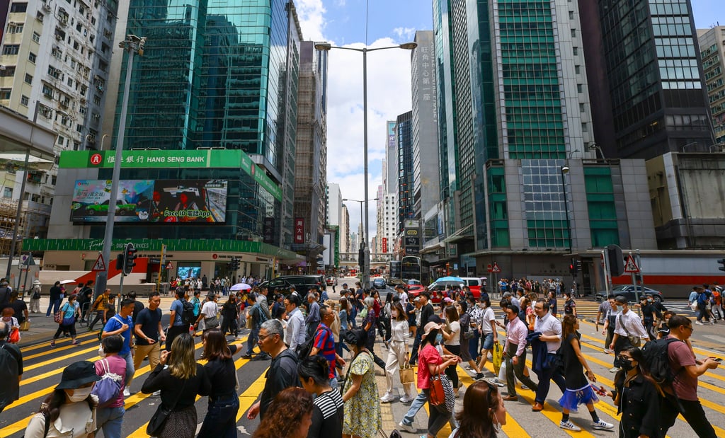 A view of shoppers and tourists in Mong Kok in May. Photo: Dickson Lee