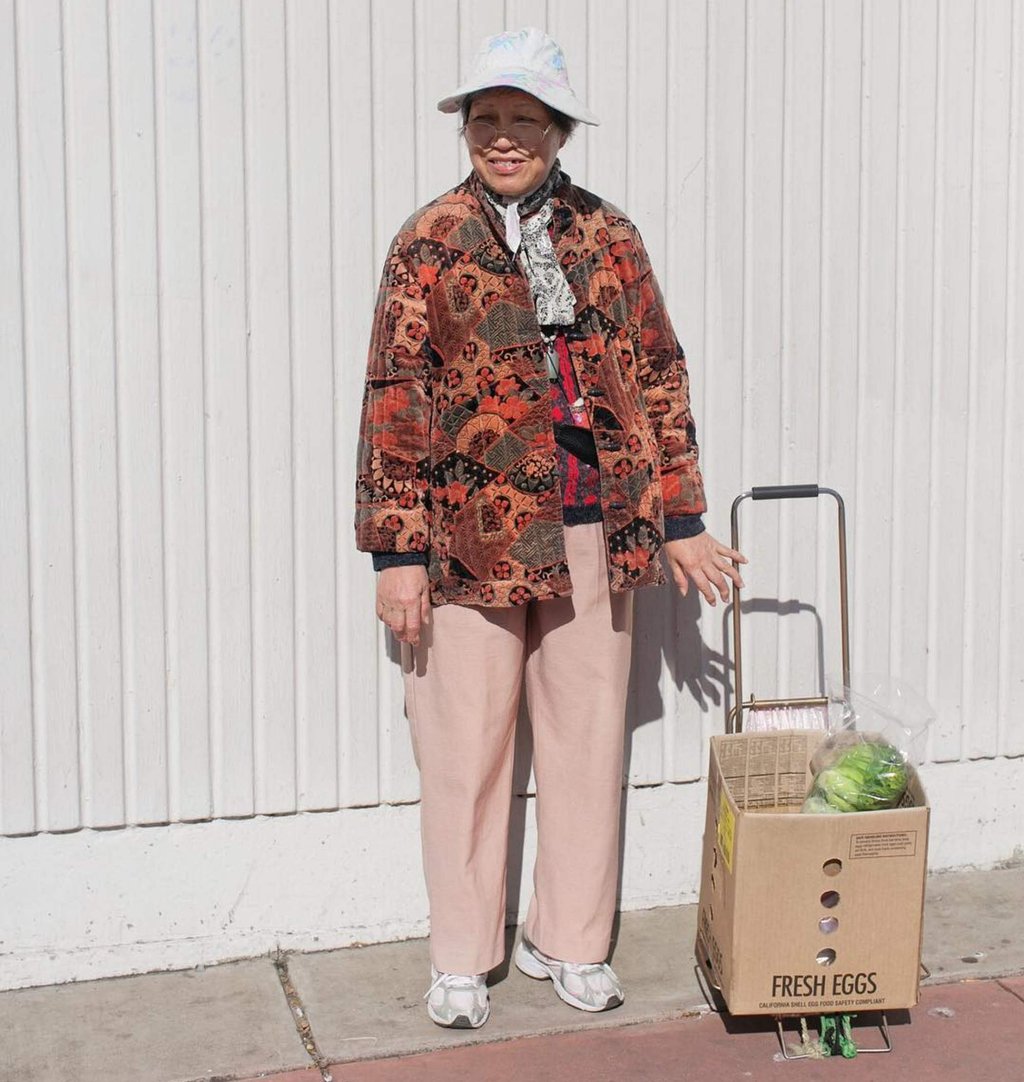 Mrs. Lee proudly wears her floral blouses and linen pants. Photo: @chinatownpretty/Instagram
