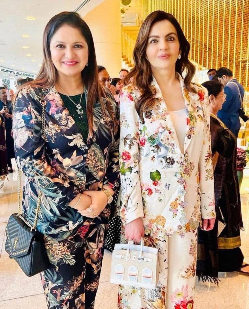Nita Ambani flaunts a US 400 000 Hermes Neige Faubourg Birkin 20 handbag the wife of Asia s richest billionaire Mukesh Ambani was spotted toting the ultra rare piece made from white matte alligator So...