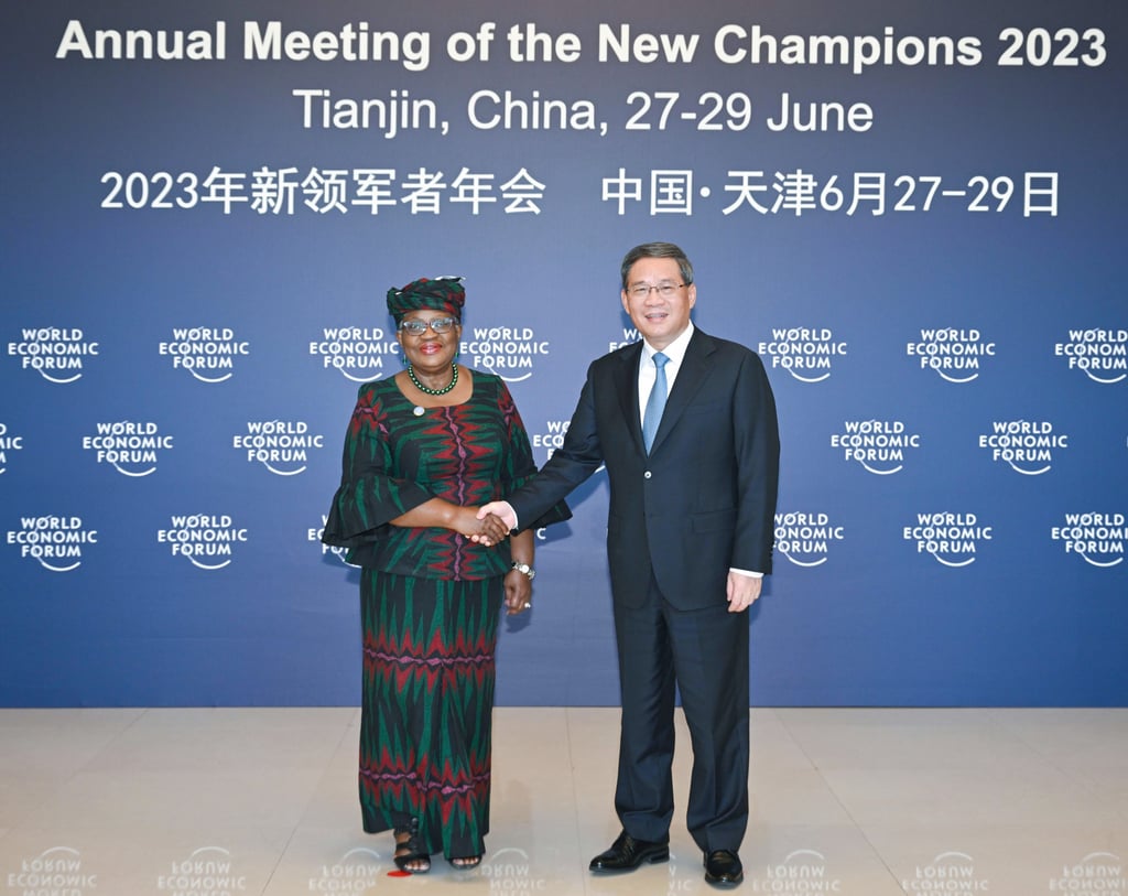 Premier Li Qiang meets World Trade Organization Director General Ngozi Okonjo-Iweala at the annual Meeting of the New Champions in Tianjin on June 26. Photo: Xinhua