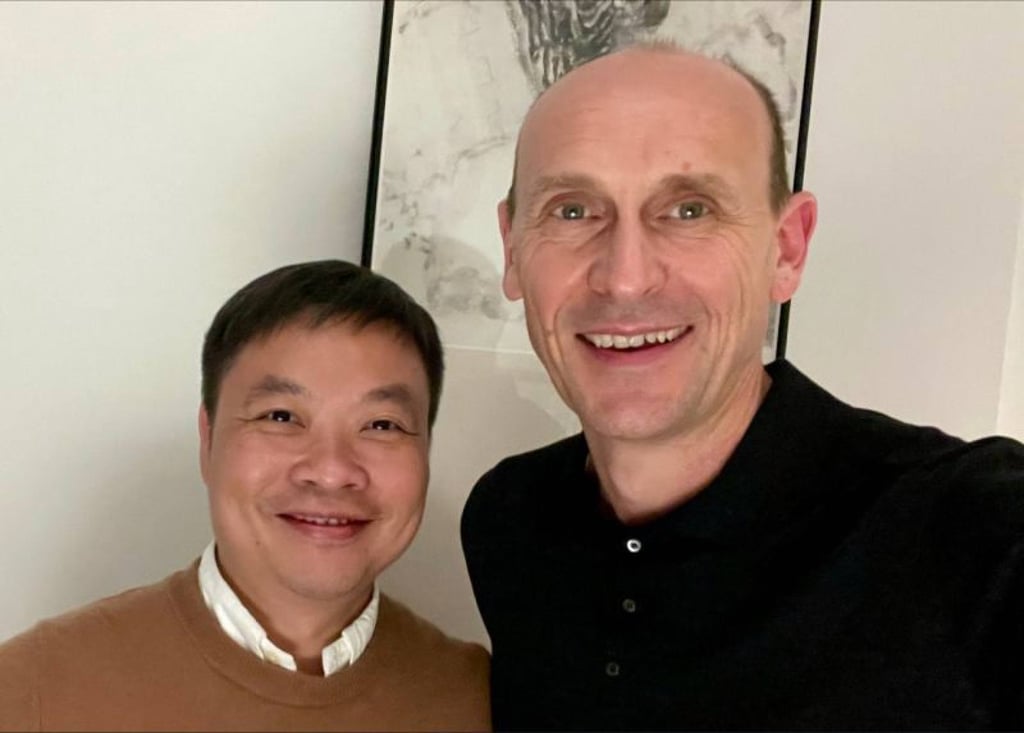 An undated selfie of Xpeng’s co-founder and chairman He Xiaopeng and Volkswagen’s China chief executive Ralf Brandstatter. Photo: LinkedIn An undated selfie of Xpeng’s co-founder and chairman He Xiaopeng and Volkswagen’s China chief executive Ralf Brandstatter. Photo: LinkedIn