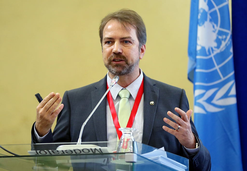 Gavin Edwards, a member of the Kellogg-HKUST EMBA programme’s Class of 2011, is director of the Global Nature Positive Initiative overseen by WWF International. Gavin Edwards, a member of the Kellogg-HKUST EMBA programme’s Class of 2011, is director of the Global Nature Positive Initiative overseen by WWF International.