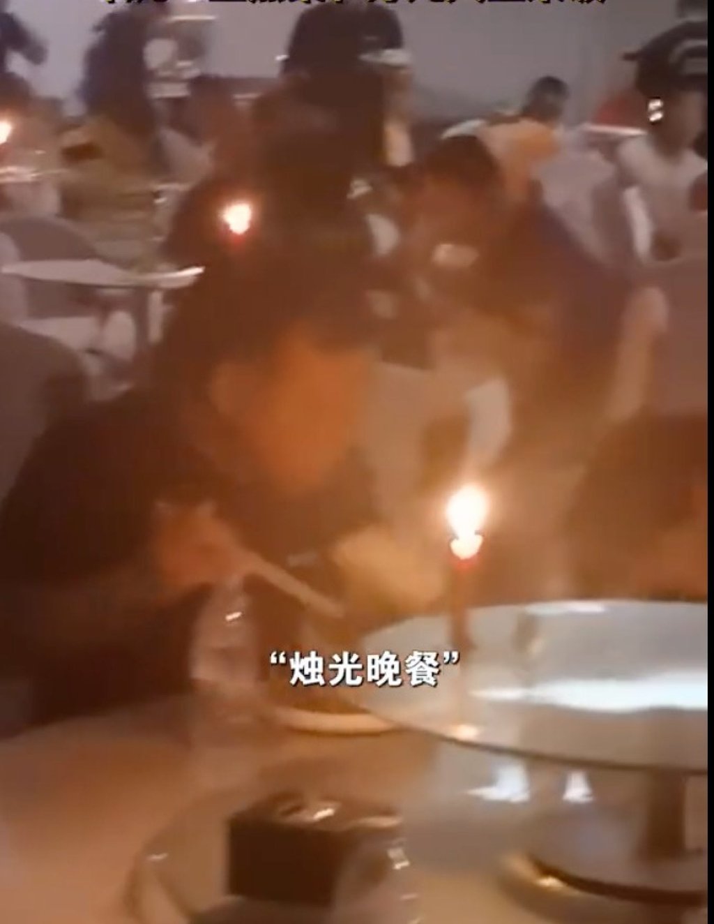 Many of the workers being treated by the restaurant had just returned from helping on the front lines of flooded areas. Photo: Weibo