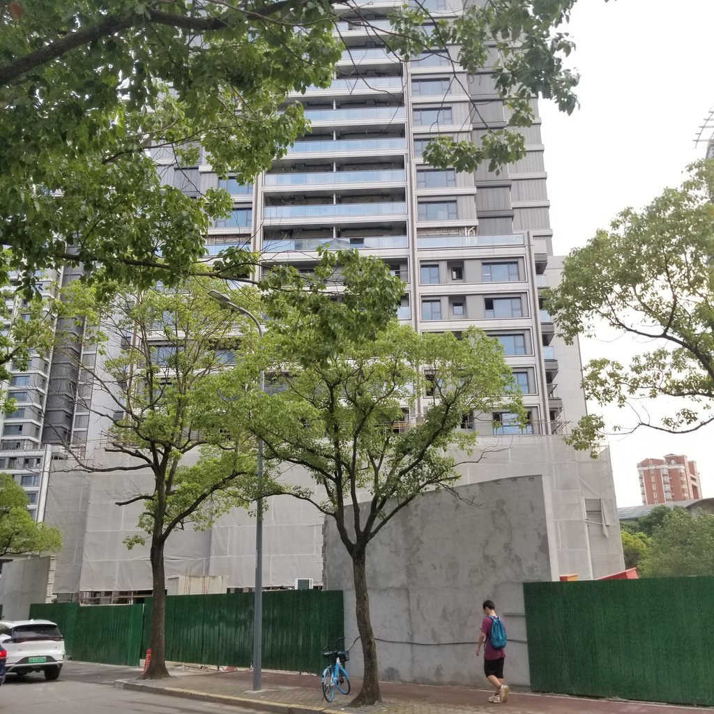 A view of unfinished residential project The One - Rivera Shanghai on Puyi Road, Pudong. Photo: Zhang Shidong A view of unfinished residential project The One - Rivera Shanghai on Puyi Road, Pudong. Photo: Zhang Shidong