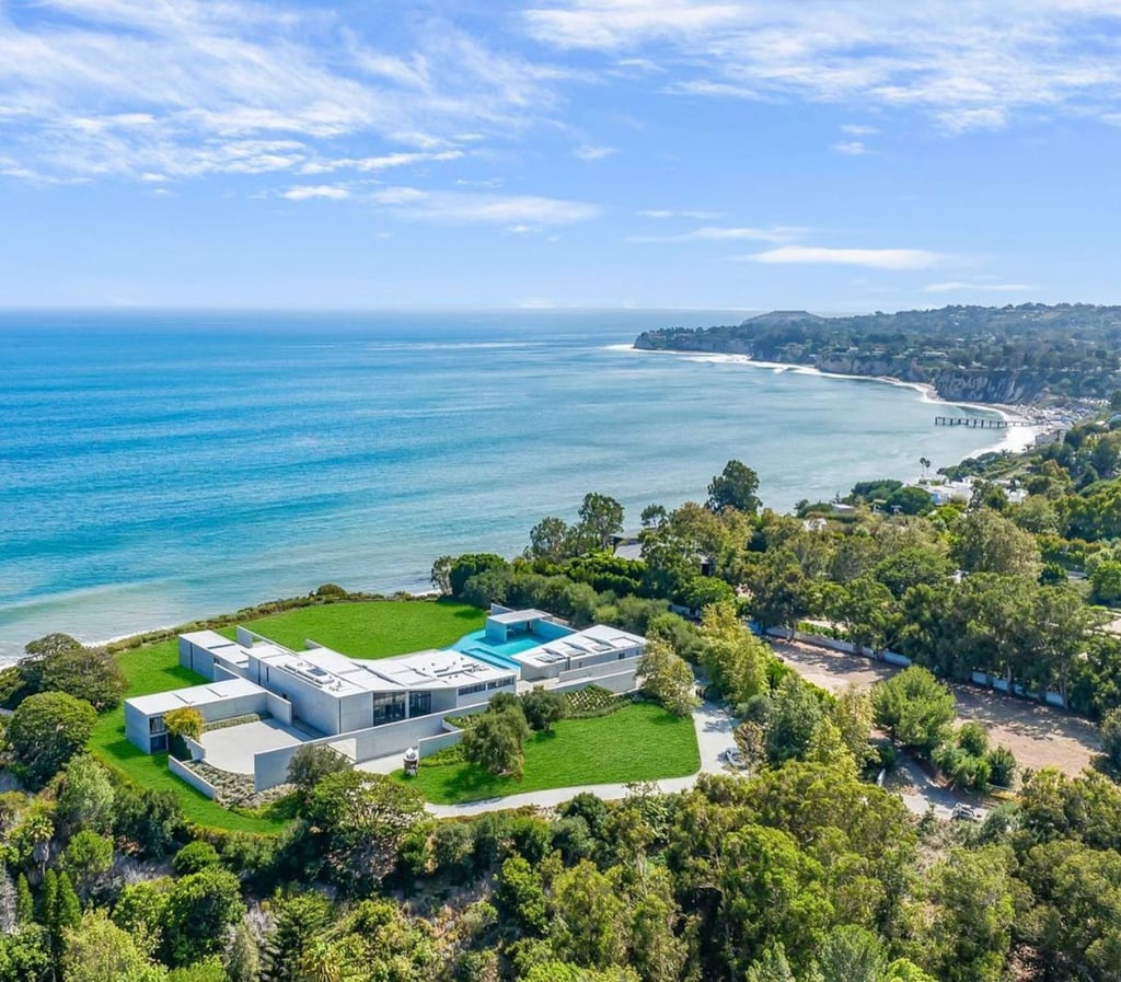 Queen Bey’s palatial residence in California’s famed Billionaires’ Row. Photo: @mrbarcelo/Instagram Queen Bey’s palatial residence in California’s famed Billionaires’ Row. Photo: @mrbarcelo/Instagram
