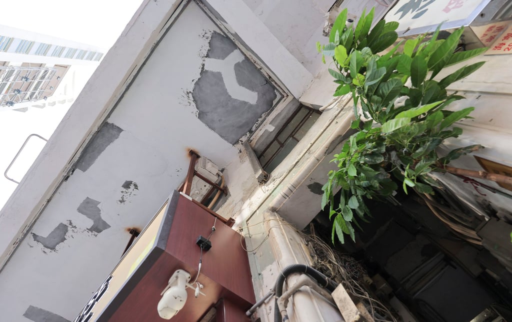 The development chief says 30 buildings have been identified for emergency repairs in the first batch. Jelly Tse The development chief says 30 buildings have been identified for emergency repairs in the first batch. Jelly Tse