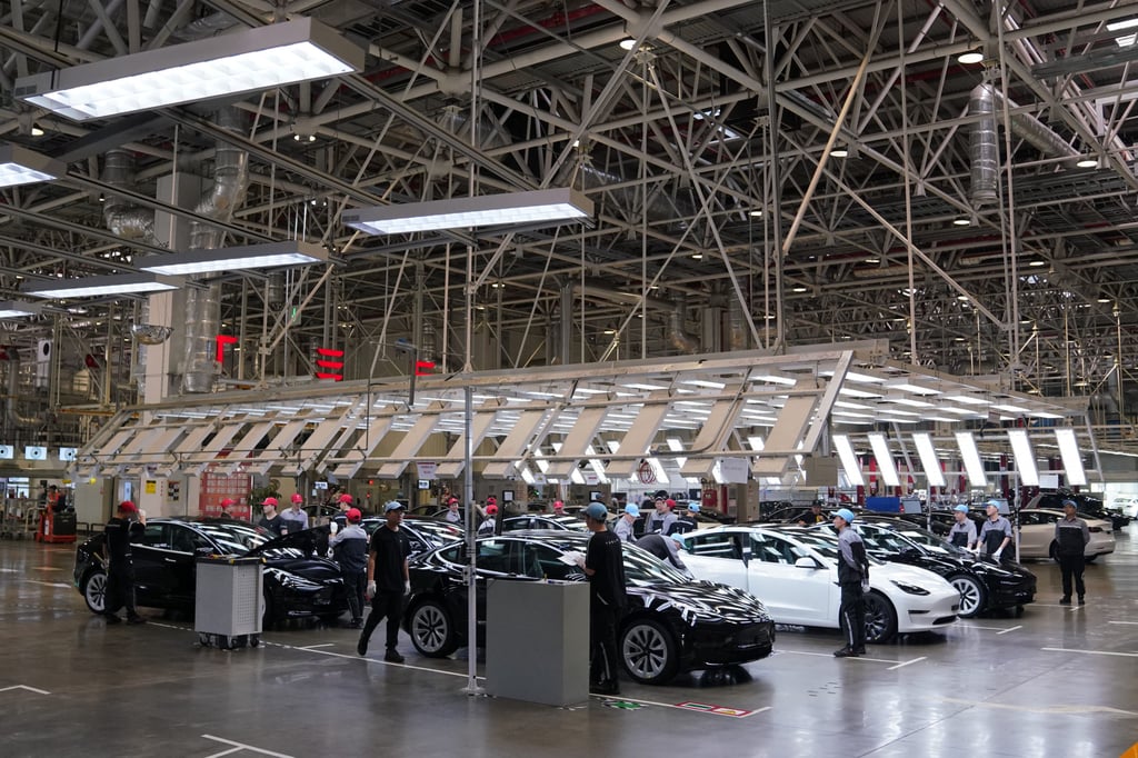Workers work at the Tesla Gigafactory in Shanghai, east China, May 12, 2023. The Yangtze River Economic Belt is an important gathering place for the automobile industry, bringing together a large number of automobile brands and manufacturers, which helps China’s new energy vehicle industry move to a new stage of large-scale and global development, and also adds new impetus to the high-quality development of the Yangtze River Economic Belt. Photo: Xinhua