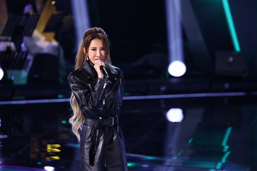 Coco Lee performing on Sing! China in October 2022, when she collapsed midway through her set after producers changed the line-up, leading to the “mistreatment” allegations. Photo: Weibo Coco Lee performing on Sing! China in October 2022, when she collapsed midway through her set after producers changed the line-up, leading to the “mistreatment” allegations. Photo: Weibo