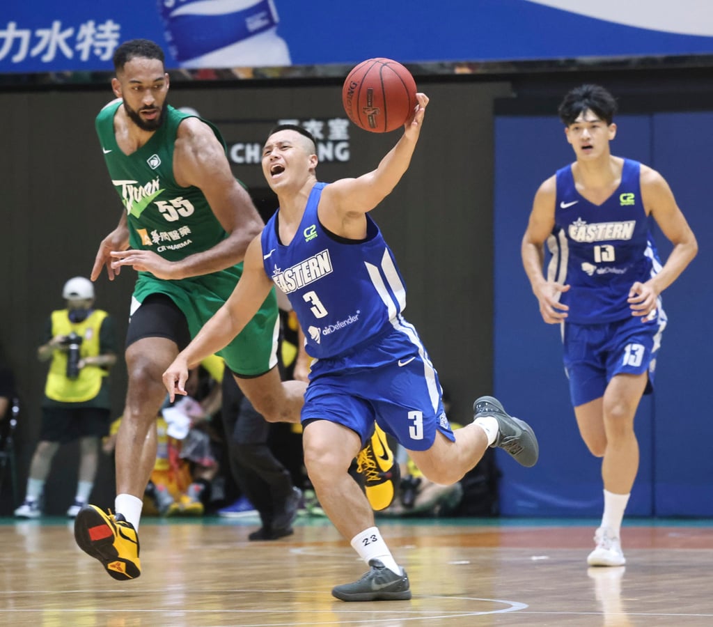 Eastern Long Lions’ Lee Ki (centre) will no longer get the chance to retire from international duty on the grand stage of the Asian Games. Photo: K. Y. Cheng Eastern Long Lions’ Lee Ki (centre) will no longer get the chance to retire from international duty on the grand stage of the Asian Games. Photo: K. Y. Cheng