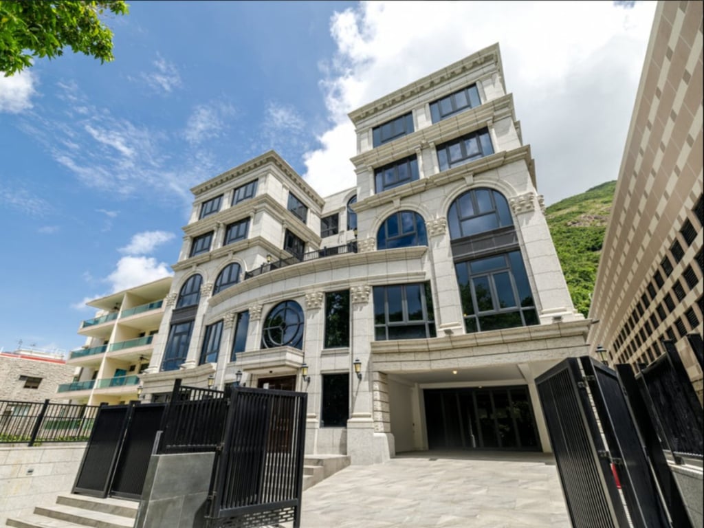 An up-for-sale Hong Kong mansion with 11 bedrooms and eight bathrooms in Hong Kong’s Repulse Bay area was recently put on the market at US$281 million. Photo: Handout