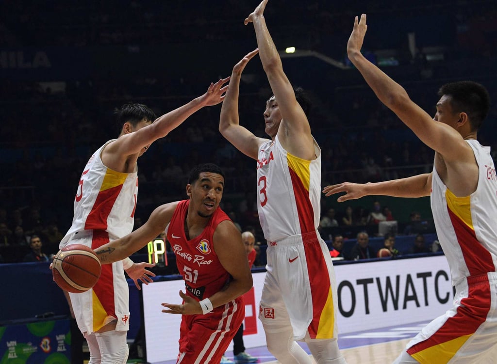 Puerto Rico’s Tremont Waters dribbles between China players at the Araneta Coliseum. Photo: AFP Puerto Rico’s Tremont Waters dribbles between China players at the Araneta Coliseum. Photo: AFP
