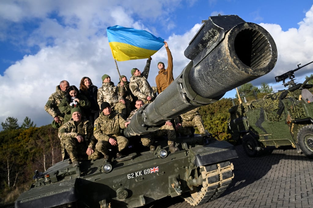 Ukrainian personnel on top of a Challenger 2 tank during training in Britain. File photo: Reuters Ukrainian personnel on top of a Challenger 2 tank during training in Britain. File photo: Reuters