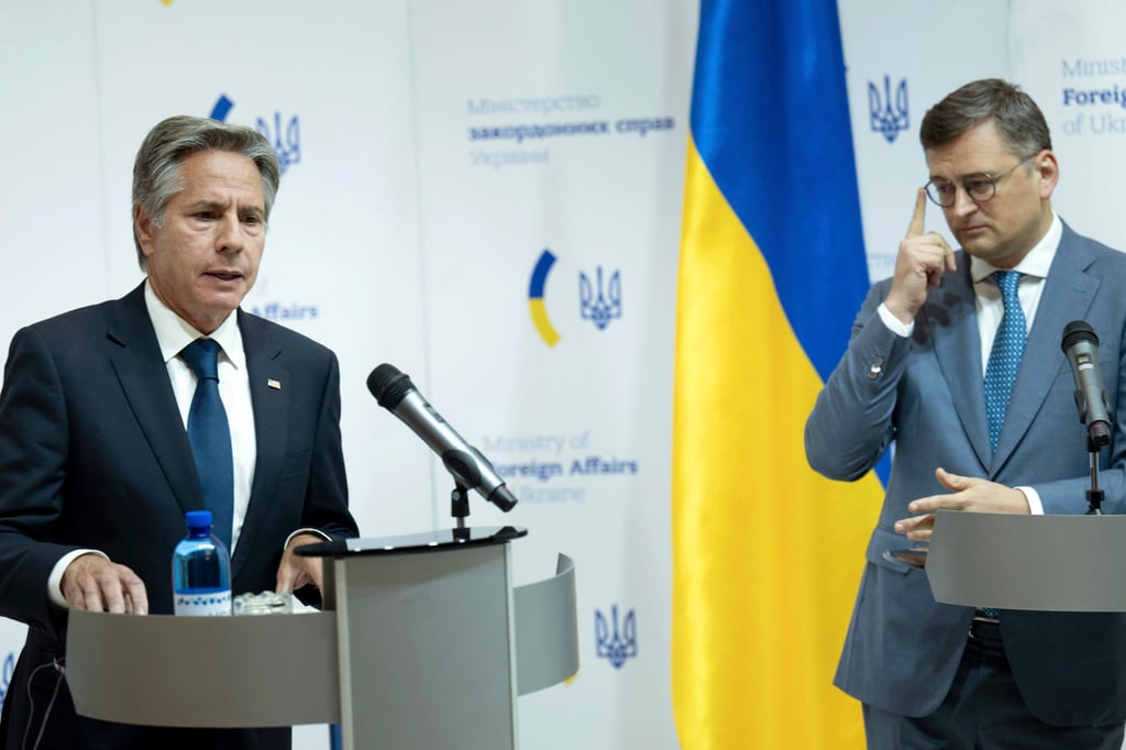 Ukraine’s Foreign Minister Dmytro Kuleba (right) and US Secretary of State Antony Blinken speak during a news conference in Kyiv on Wednesday. Photo: AP Ukraine’s Foreign Minister Dmytro Kuleba (right) and US Secretary of State Antony Blinken speak during a news conference in Kyiv on Wednesday. Photo: AP