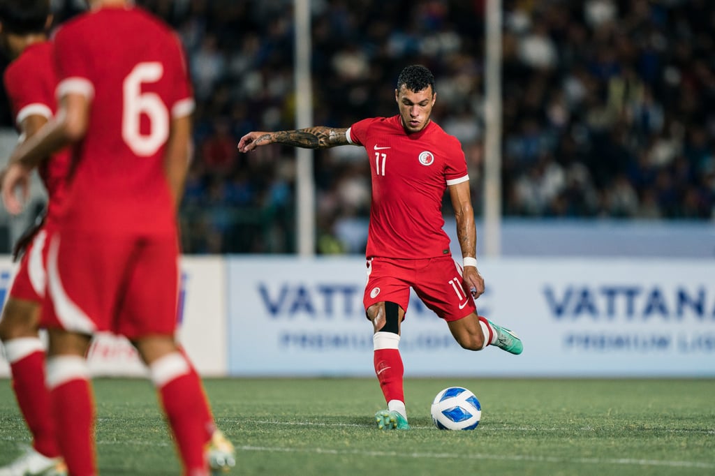 Everton Camargo lines up the free kick that broke Hong Kong’s goal drought on Thursday. Photo: HKFA