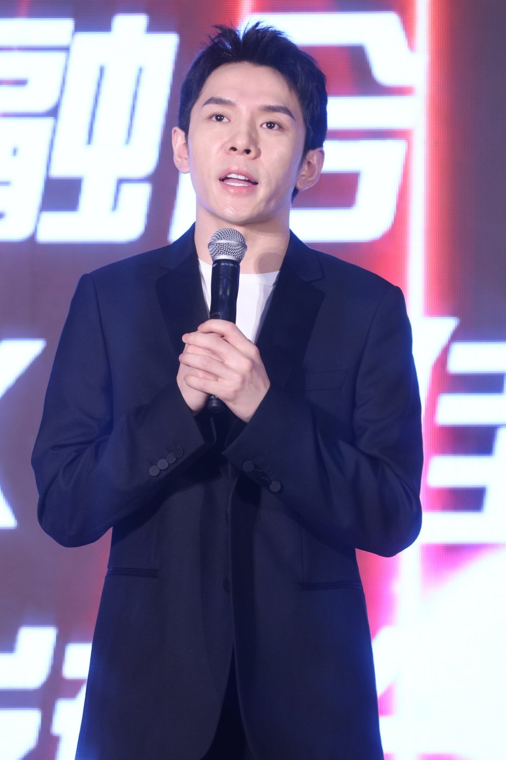 40 dan ortiq porno fotosuratlar bilan ovloq rus ayollari