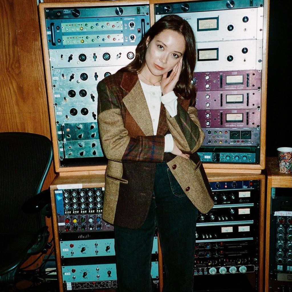 Meet Laufey, the IcelandicChinese Gen Z musical talent from her recordbreaking debut album