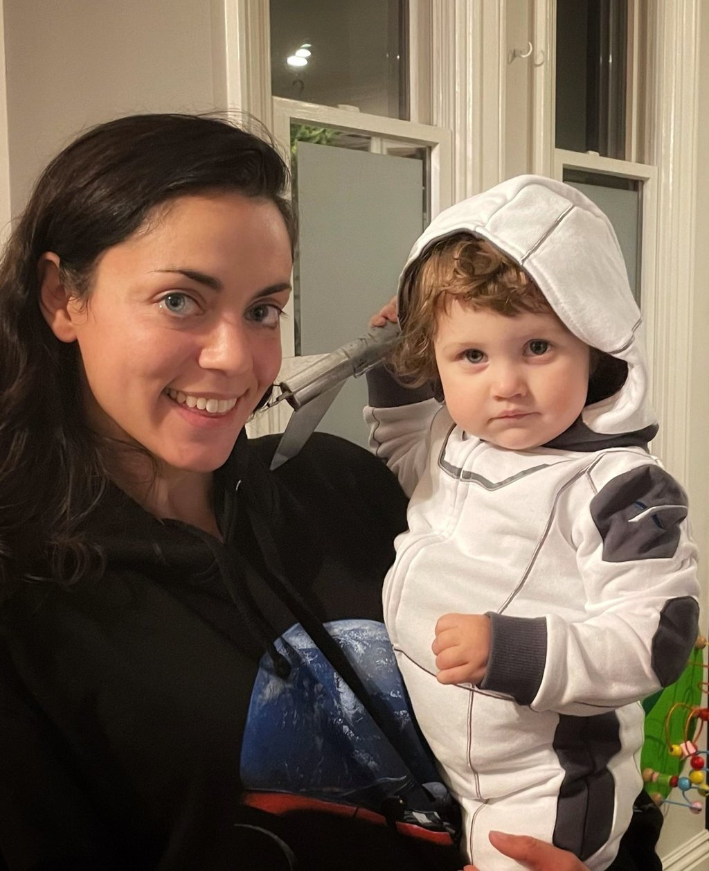 Shivon Zilis is a Neuralink exec who had twins with Elon Musk. Photo: @shivon/Twitter Shivon Zilis is a Neuralink exec who had twins with Elon Musk. Photo: @shivon/Twitter