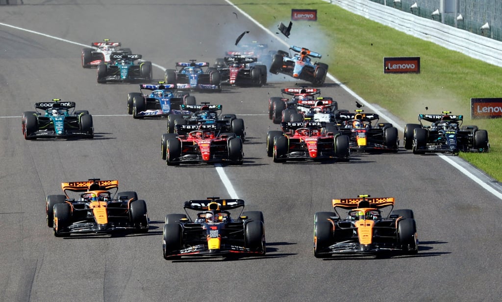 Alfa Romeo’s Valtteri Bottas and Williams’ Alexander Albon collide at the start of the race. Photo: Reuters Alfa Romeo’s Valtteri Bottas and Williams’ Alexander Albon collide at the start of the race. Photo: Reuters