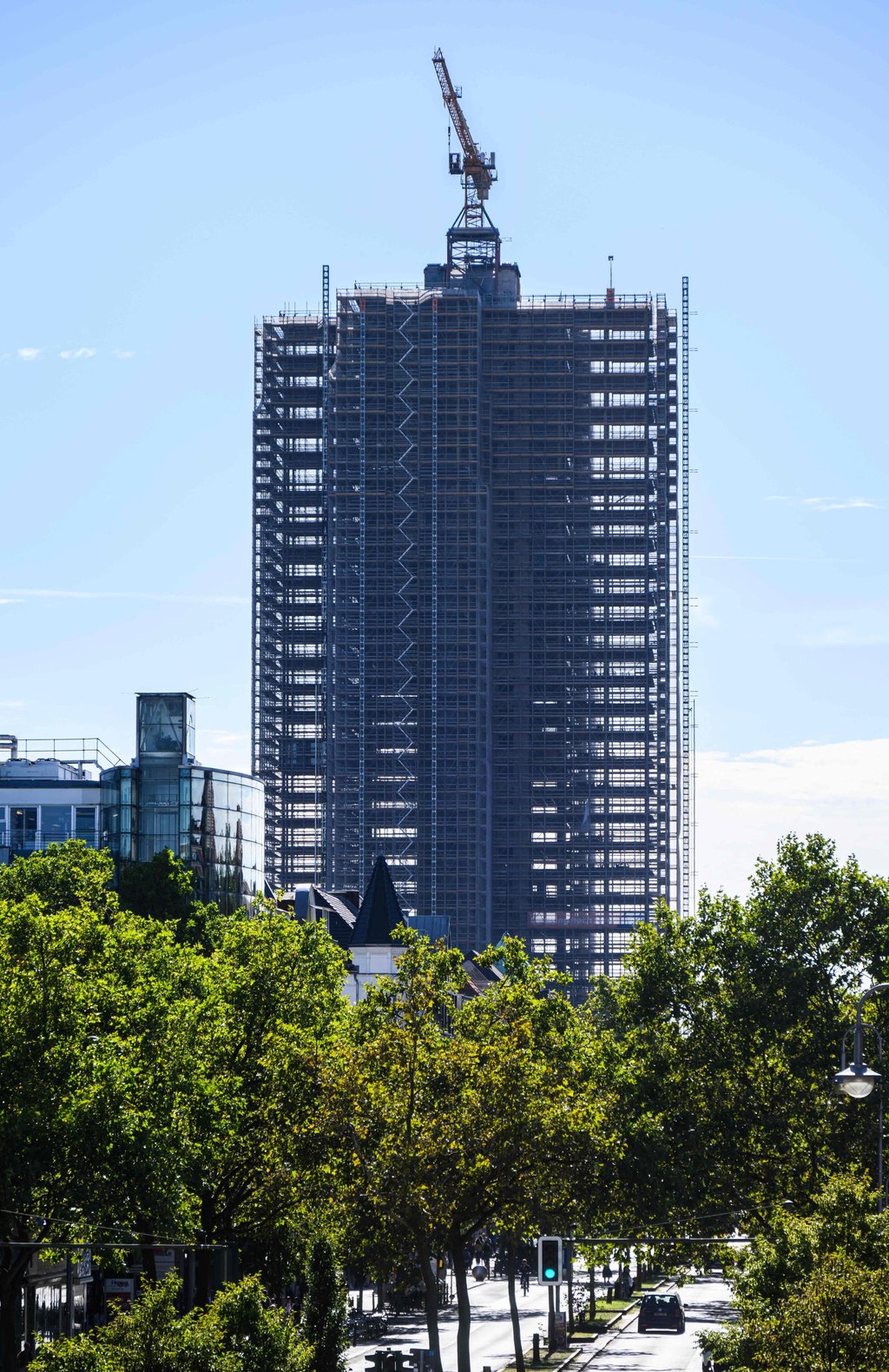 Work on the 120-metre-high ‘Steglitzer Kreisel’ has halted indefinitely, with developers yet to announce a new date for the completion. Photo: AFP Work on the 120-metre-high ‘Steglitzer Kreisel’ has halted indefinitely, with developers yet to announce a new date for the completion. Photo: AFP