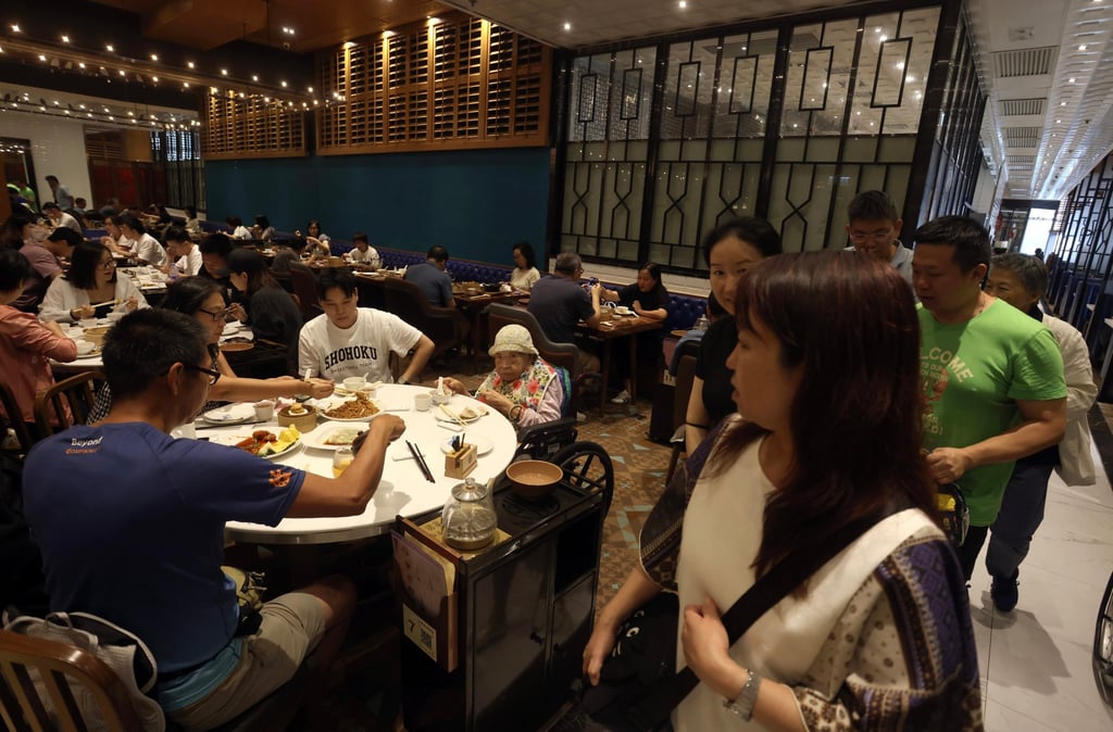 Restaurants enjoyed a boost over the weekend. Photo: Jonathan Wong Restaurants enjoyed a boost over the weekend. Photo: Jonathan Wong