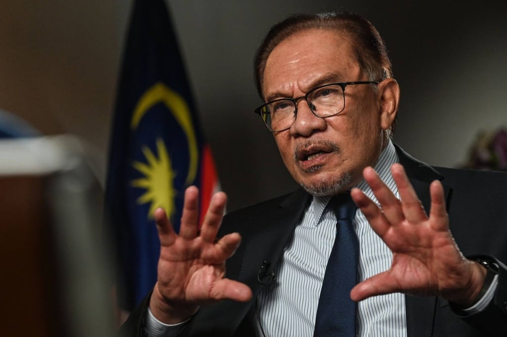 Malaysian Prime Minister Anwar Ibrahim said on Tuesday that the ringgit’s decline was largely due to external developments such as rising US interest rates. Photo: Bloomberg Malaysian Prime Minister Anwar Ibrahim said on Tuesday that the ringgit’s decline was largely due to external developments such as rising US interest rates. Photo: Bloomberg