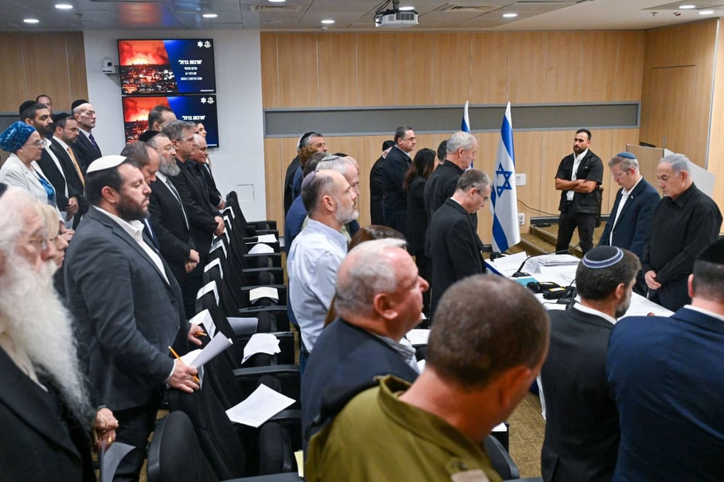 Israeli Prime Minister Benjamin Netanyahu and ministers stand for a moment of silence at the start of a cabinet meeting on Sunday. Photo: Koby Gideon/GPO/dpa Israeli Prime Minister Benjamin Netanyahu and ministers stand for a moment of silence at the start of a cabinet meeting on Sunday. Photo: Koby Gideon/GPO/dpa