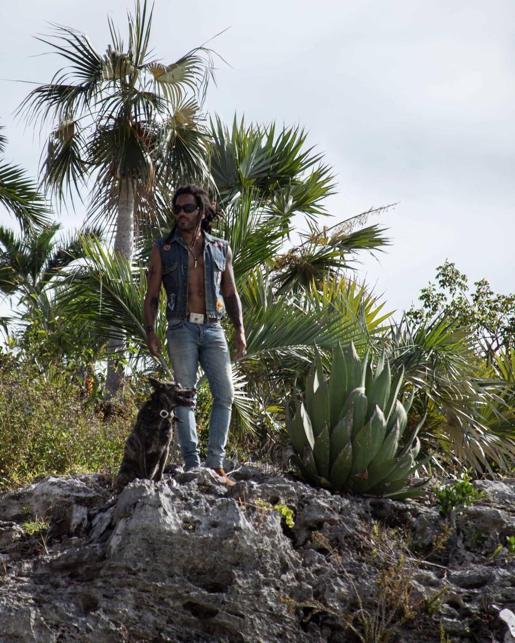 From his fitness routine to his skincare, living in the Bahamas has had a big influence on Lenny Kravitz. Photo: @lennykravitz/Instagram