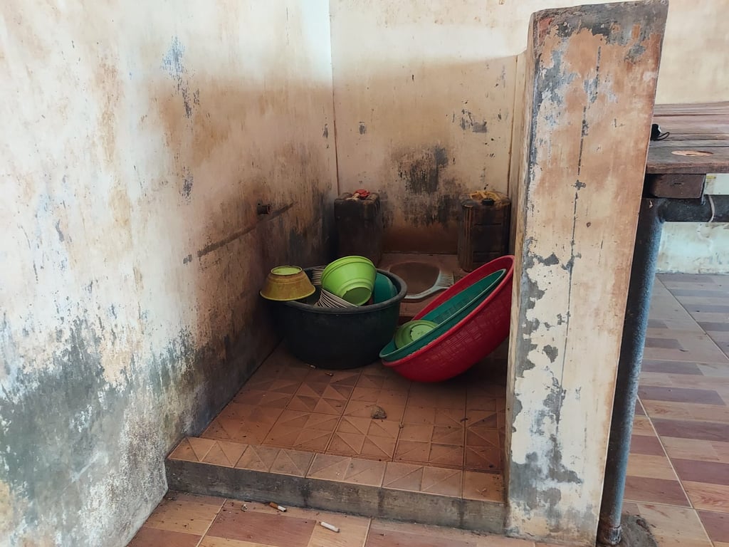 The cells had a single toilet and wash area. Photo: Aisyah Llewellyn The cells had a single toilet and wash area. Photo: Aisyah Llewellyn