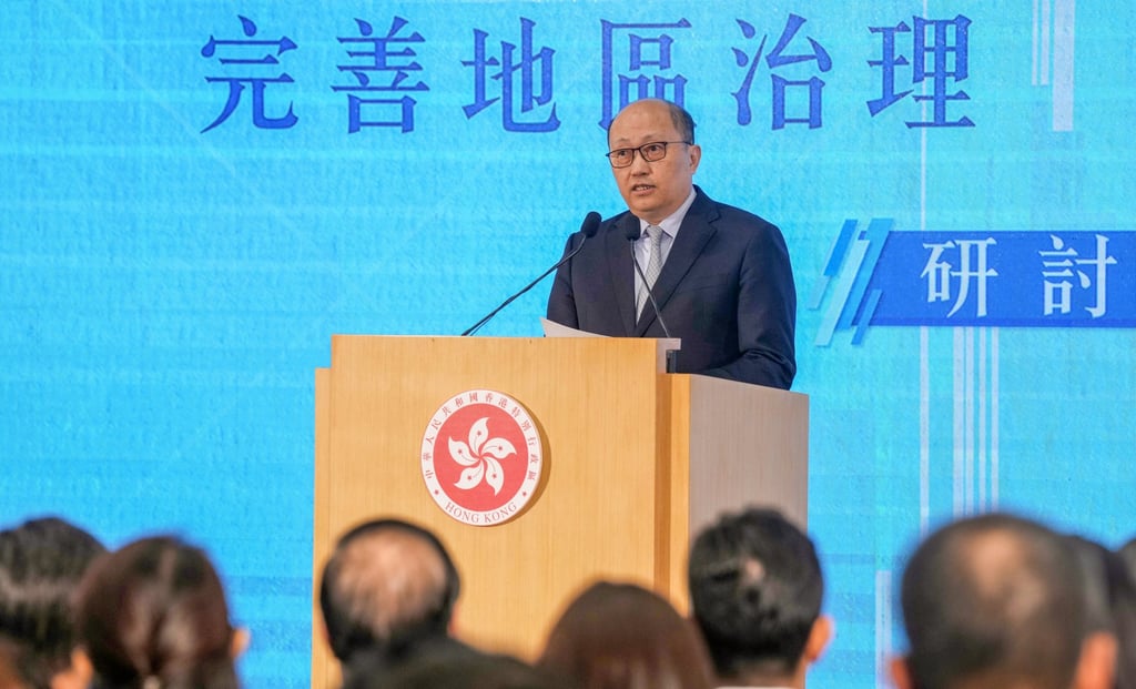 Zheng Yanxiong, the head of Beijing’s liaison officer in Hong Kong, tells a seminar on district councils that ex-opposition figures were welcome to stand in elections if it was proved they had changed their ways. Photo: Elson LI