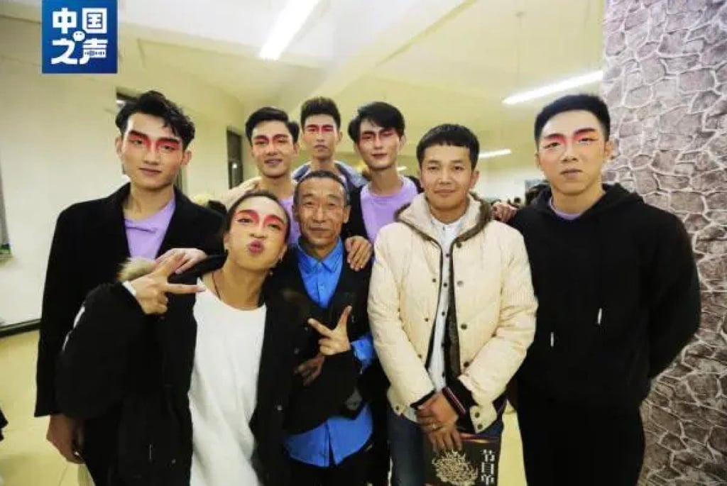 Liu, centre, showed so much dedication, he now dances with professionals almost half his age. Photo: Baidu