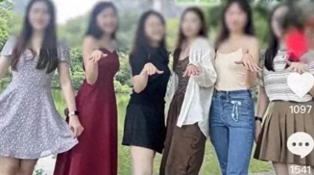 The woman posted the photo of herself and some friends, leaving it accessible to anyone online. Photo: Sina