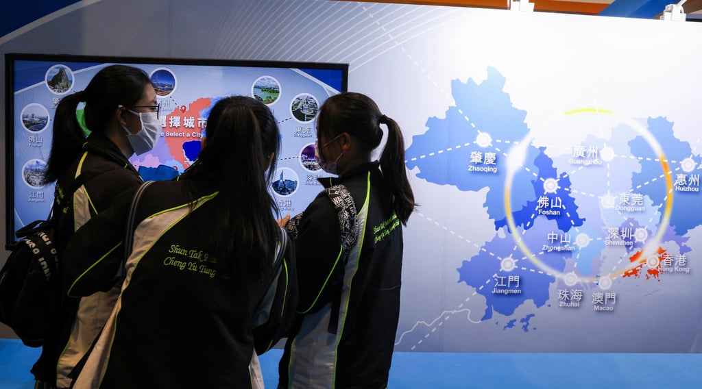 Hong Kong schools hope to lure students across the border. Photo: Nora Tam Hong Kong schools hope to lure students across the border. Photo: Nora Tam