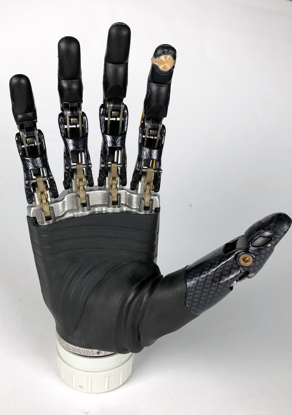 The sensor can be worn on a prosthetic finger and tells the user what texture they are feeling. Photo: Guo Chuanfei The sensor can be worn on a prosthetic finger and tells the user what texture they are feeling. Photo: Guo Chuanfei