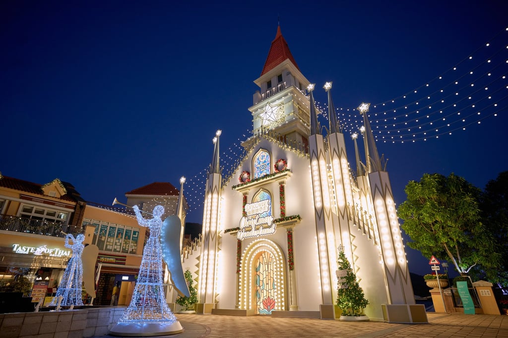The DB Clock Tower, in the North Plaza, has been transformed into a 13-metre-tall replica of Milan Cathedral, especially for Christmas The DB Clock Tower, in the North Plaza, has been transformed into a 13-metre-tall replica of Milan Cathedral, especially for Christmas