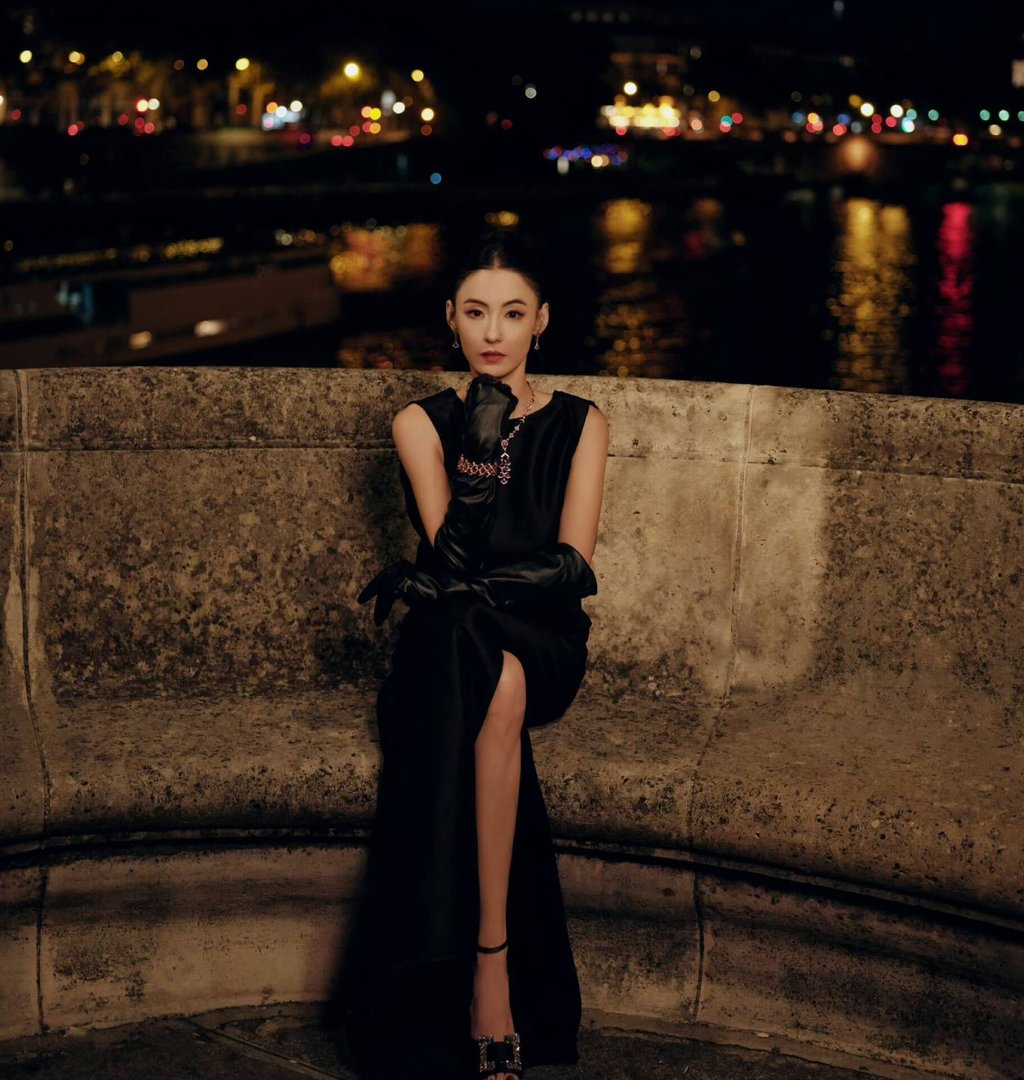 Cecilia Cheung’s take on Audrey Hepburn’s LBD from the film Breakfast at Tiffany’s. Photo: Weibo Cecilia Cheung’s take on Audrey Hepburn’s LBD from the film Breakfast at Tiffany’s. Photo: Weibo