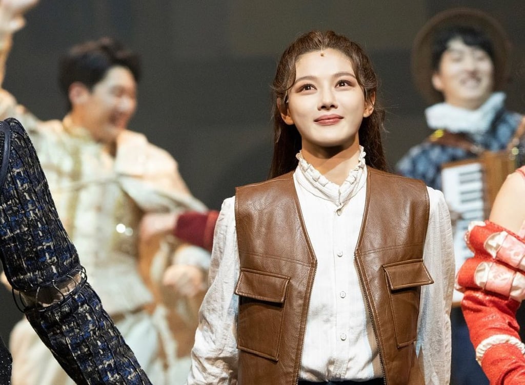 Kim Yoo-jung in the Korean stage adaptation of Shakespeare in Love