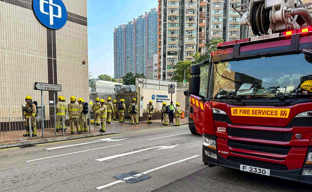 Firefighters conduct rescue operations at the scene. Photo: Facebook/ @Lo Yuen-ting Firefighters conduct rescue operations at the scene. Photo: Facebook/ @Lo Yuen-ting