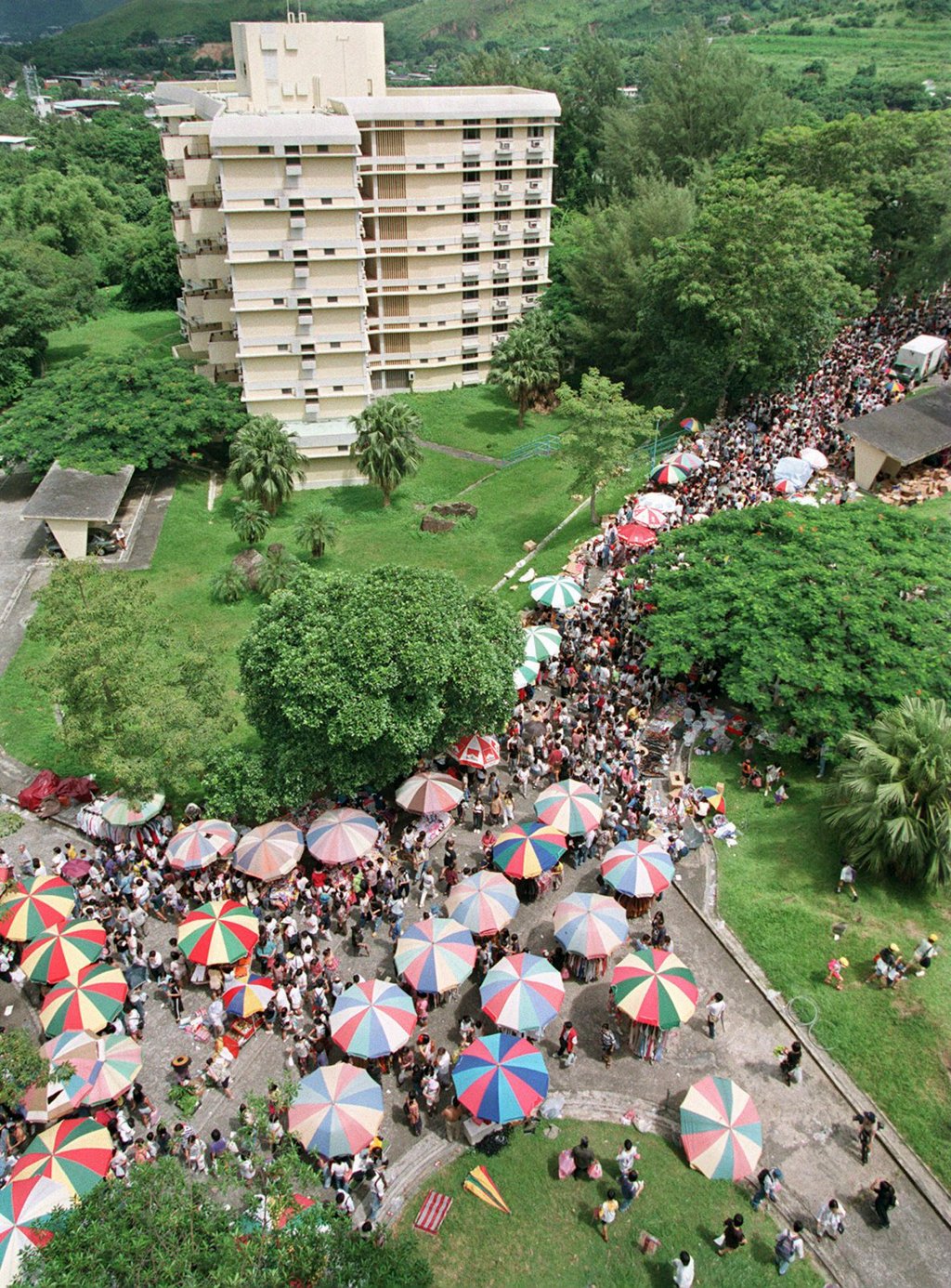 Shek Kong Friday market in 1996, shortly before its closure. Photo: SCMP Shek Kong Friday market in 1996, shortly before its closure. Photo: SCMP