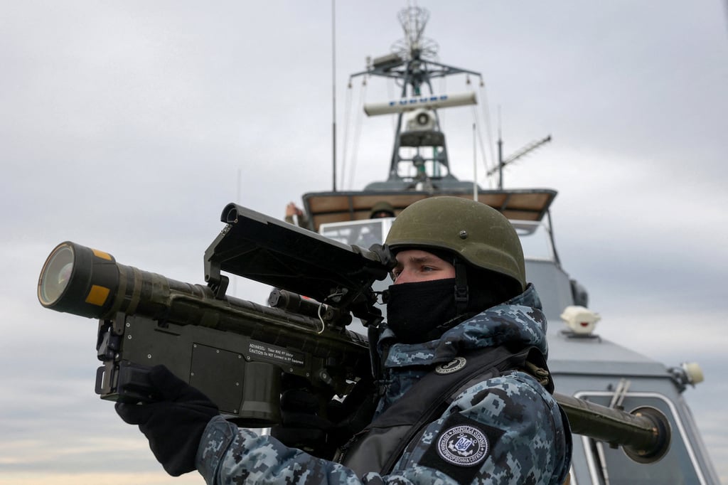 A Ukrainian serviceman with a ‘Stinger’ anti-aircraft weapon in the Black Sea. Photo: AFP