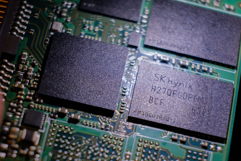 SK Hynix chipset microscheme close up. As part of South Korea’s two-decade plan, Samsung and Hynix are set to build their most sophisticated chip plants at home. Photo: Shutterstock SK Hynix chipset microscheme close up. As part of South Korea’s two-decade plan, Samsung and Hynix are set to build their most sophisticated chip plants at home. Photo: Shutterstock