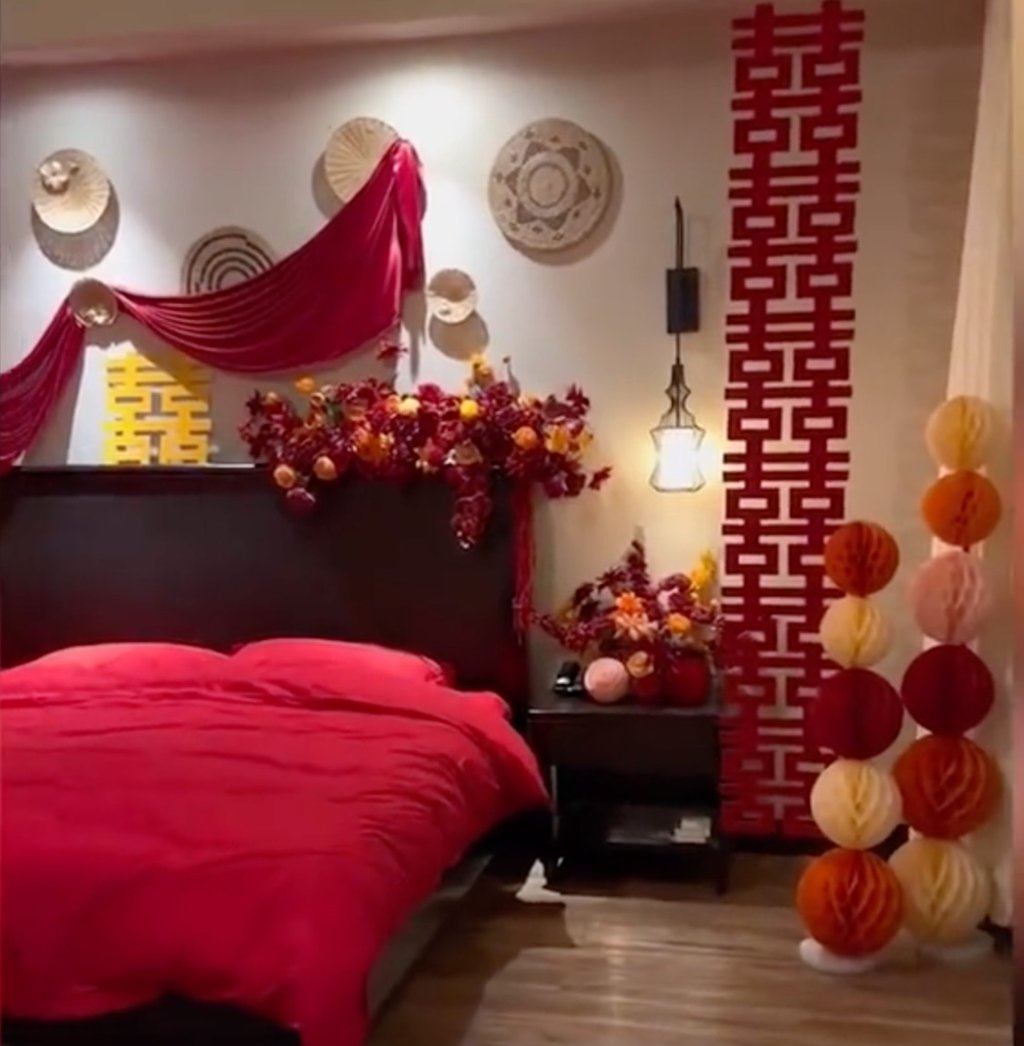 The mismatched couple could not communicate with each other and began to argue soon after getting married. Photo: Weibo The mismatched couple could not communicate with each other and began to argue soon after getting married. Photo: Weibo