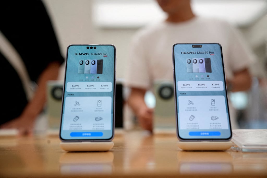 Huawei Technologies’ Mate 60 Pro smartphones are seen on display at its store in Shanghai on September 8, 2023. The Shenzhen-based company has so far not pushed to mark down the prices of its latest 5G handsets. Photo: Reuters